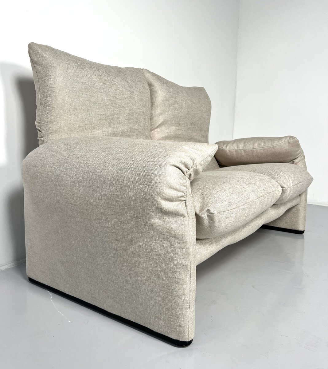Maralunga Sofa By Vico Magistretti For Cassina, New Upholstery