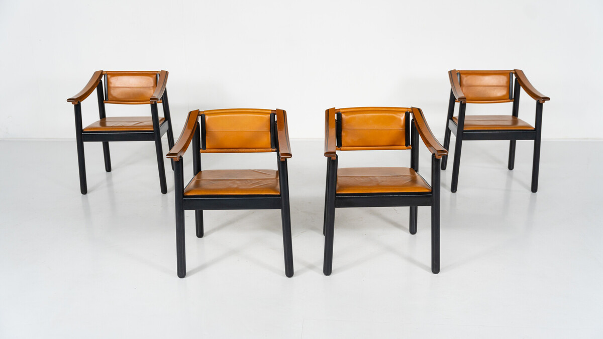 Mid-Century 4 Armchairs in the style of Scarpa, Italy, 1960s