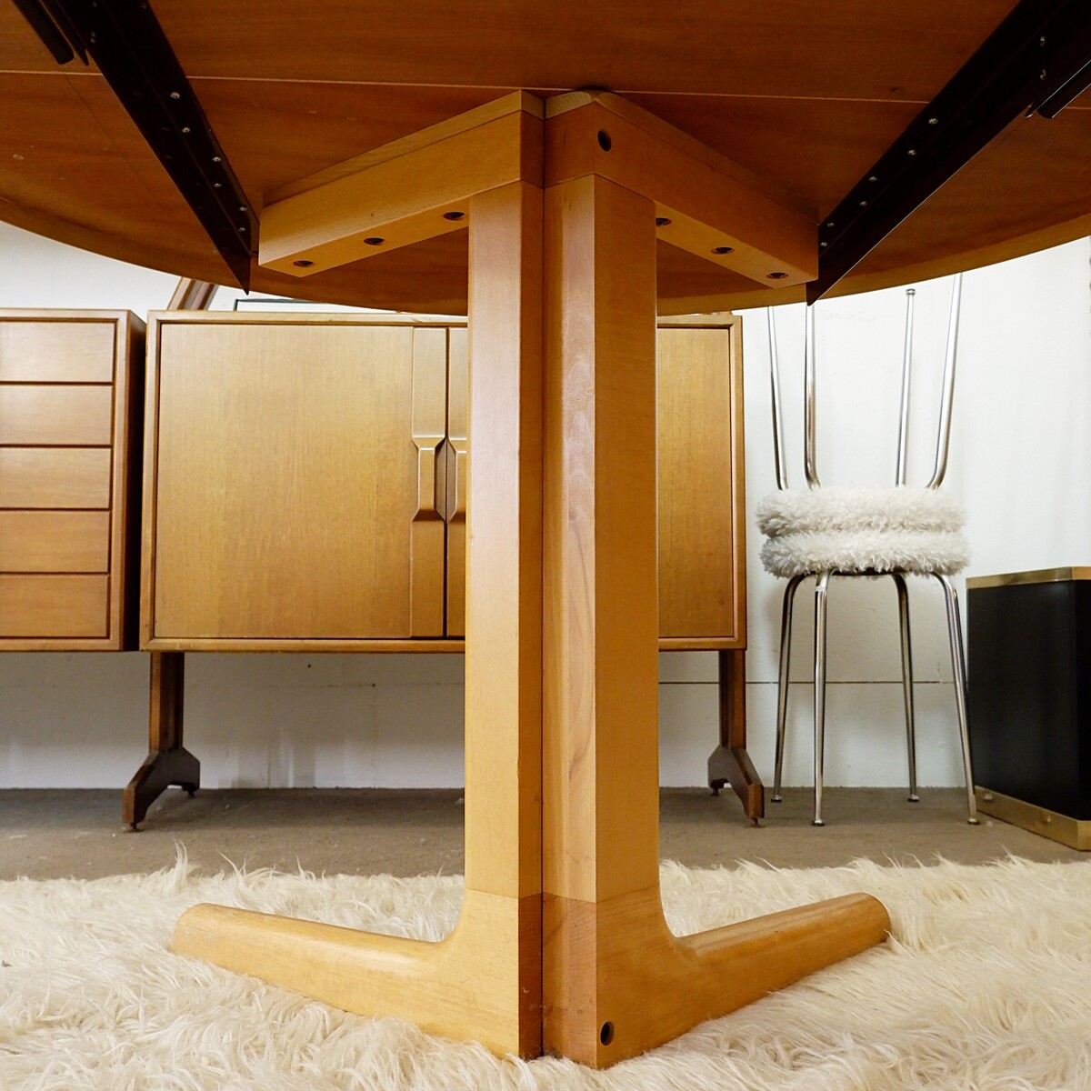 Mid-century Danish round dining table with 2 extensions - Farstrup 1960s