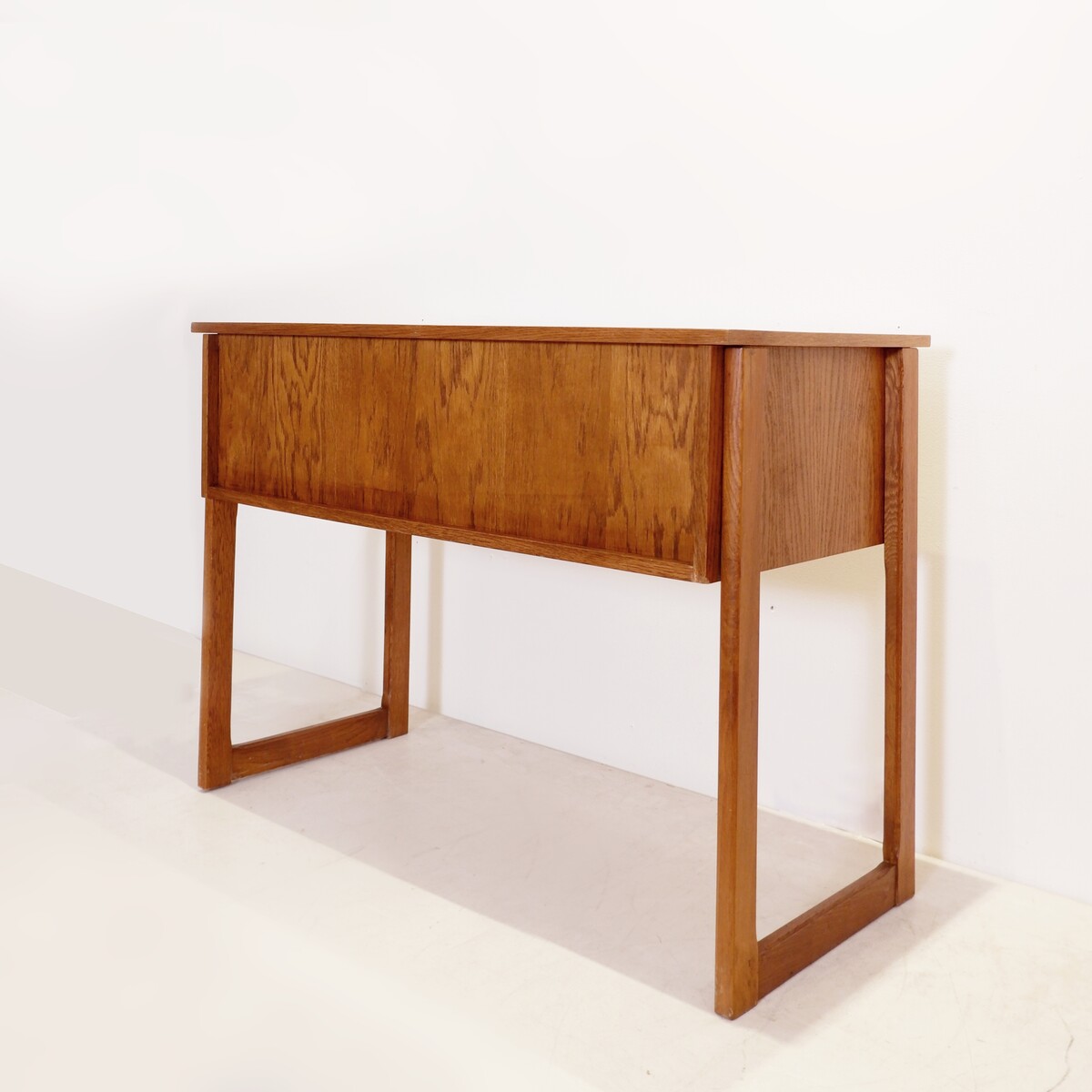 Mid-Century desk with Sled Legs from Oto, 1960s