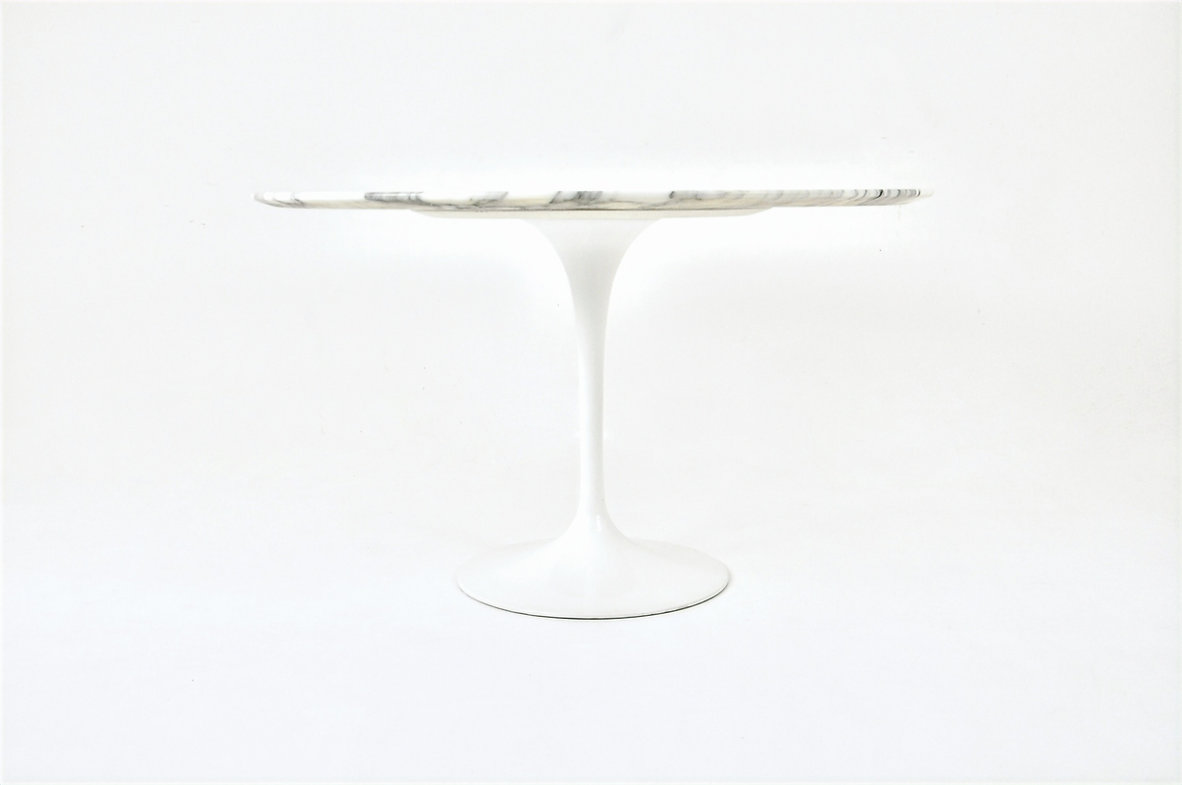 Mid Century Dining table by Eero Saarinen for Knoll International, 1960s