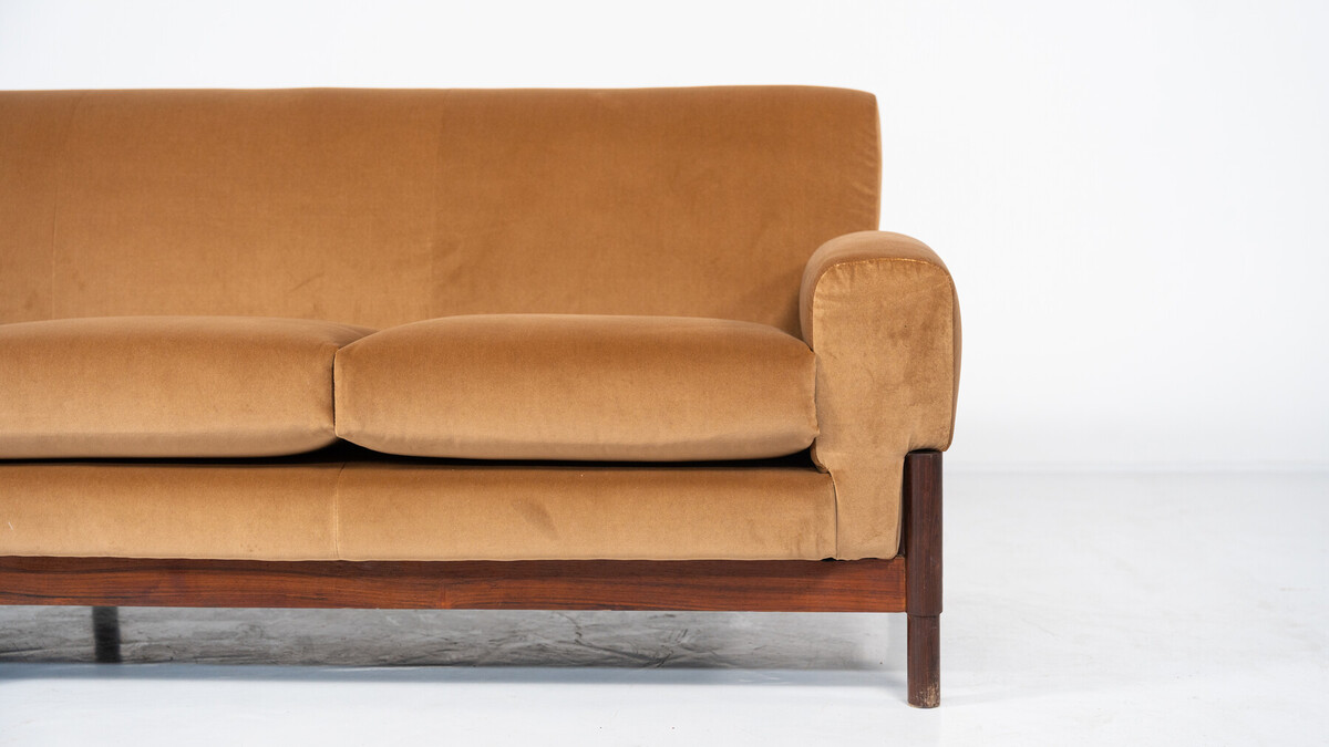 Mid-Century Four Seater Sofa by Saporiti, Italy, 1960s - New Upholstery