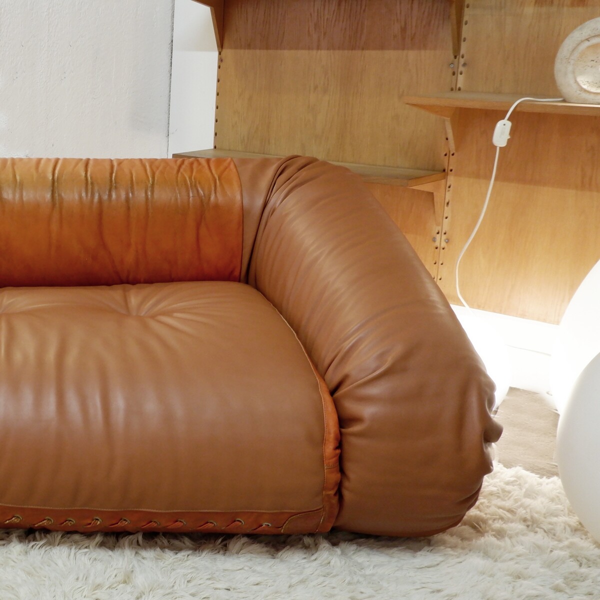 Mid-century Leather Sofa / Bed model ''Anfibio