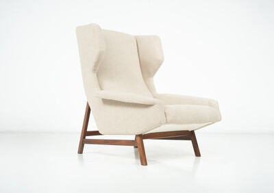 Mid-Century Modern Armchair 877 by Gianfranco Frattini for Cassina, New Beige Upholstery