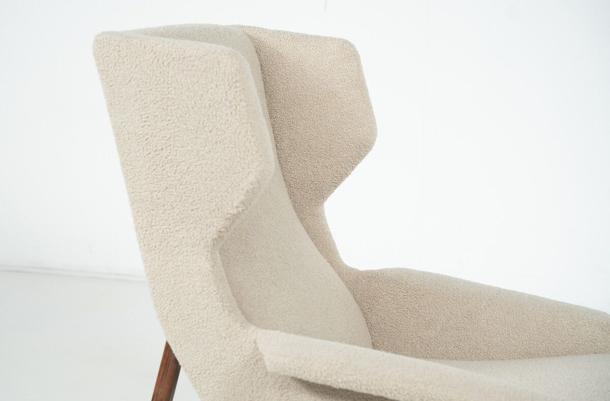 Mid-Century Modern Armchair 877 by Gianfranco Frattini for Cassina, New Beige Upholstery