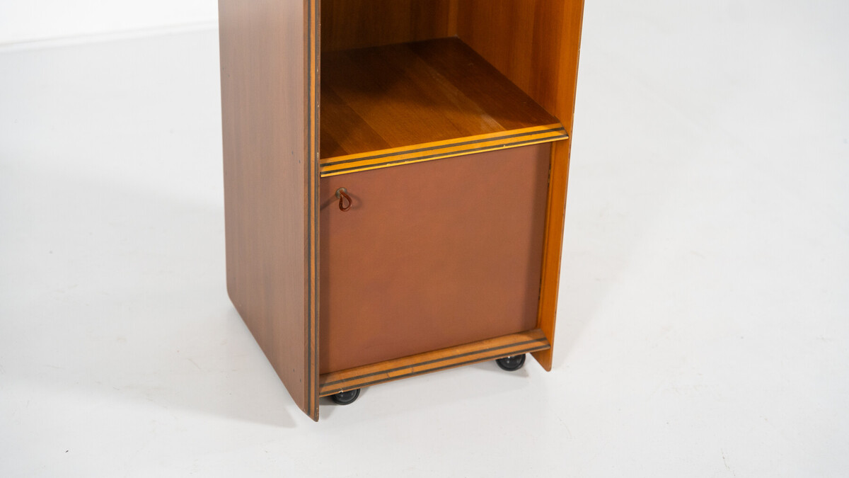 Mid-Century Modern Artona shelf by Afra & Tobia Scarpa for Maxalto, Wood and Leather, 1970s - Sold per Piece