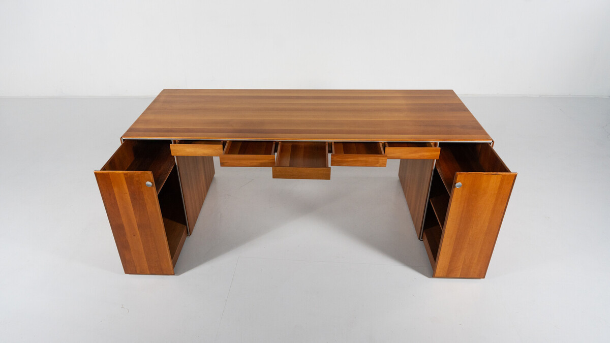 Mid-Century Modern Desk by Afra and Tobia Scarpa, Stildomus 1970s