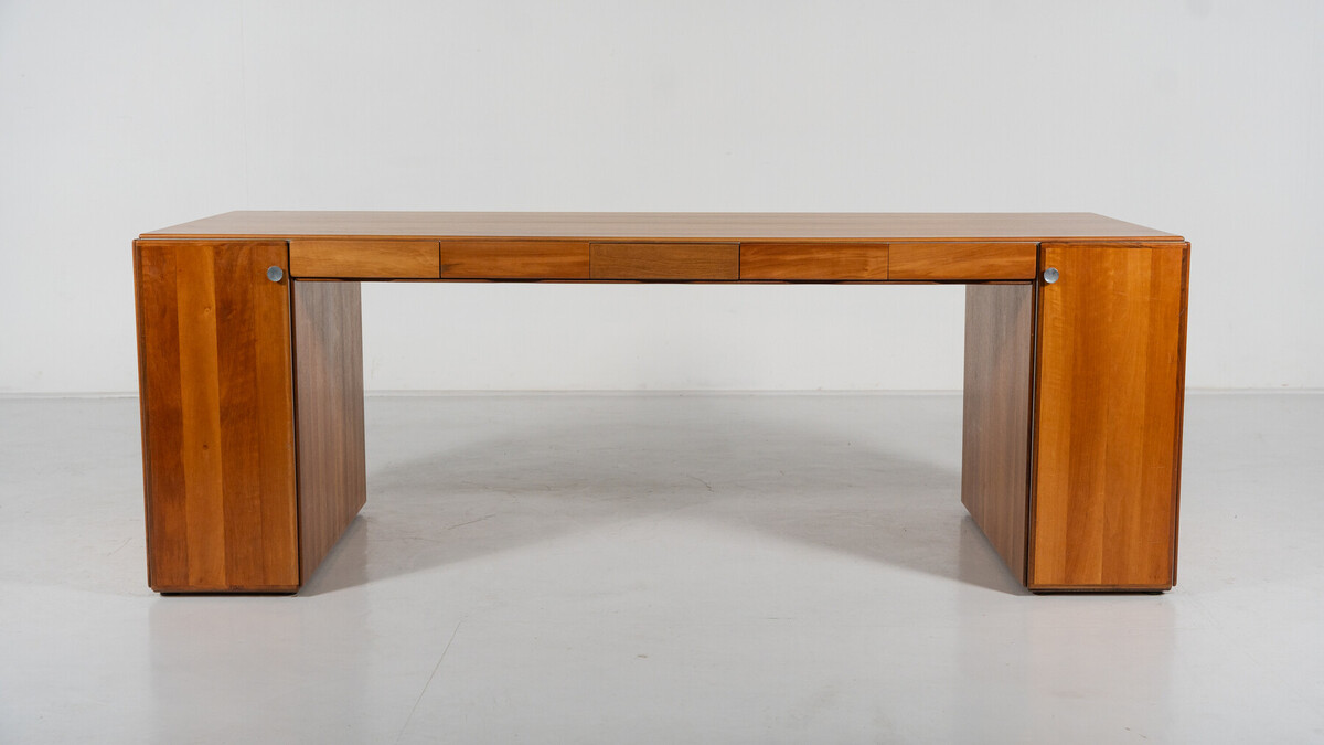 Mid-Century Modern Desk by Afra and Tobia Scarpa, Stildomus 1970s