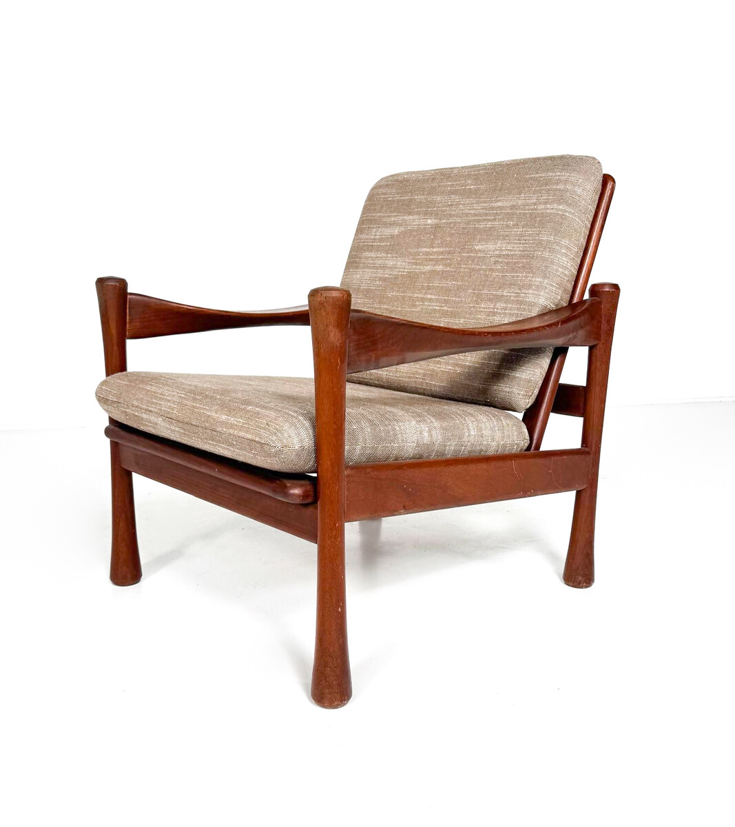 Mid-Century Modern Pair of Armchairs 