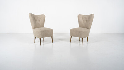 Mid-Century Modern Pair of Beige Italian Chairs