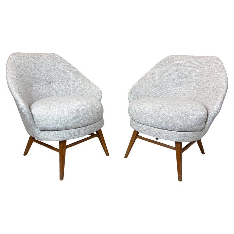 Mid-Century Modern Pair of Hungarian armchairs, 1960s - New Upholstery