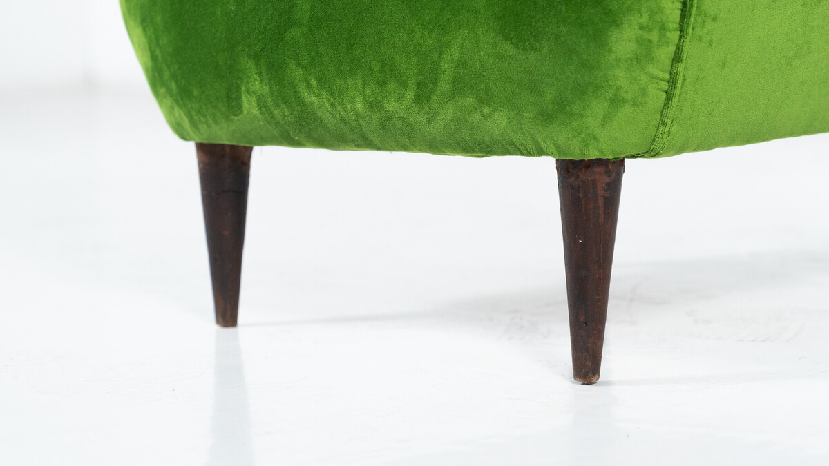 Mid-Century Modern Pair of Italian Armchairs by Emilia Sala and Giorgio Madini, Green Velvet - New Upholstery