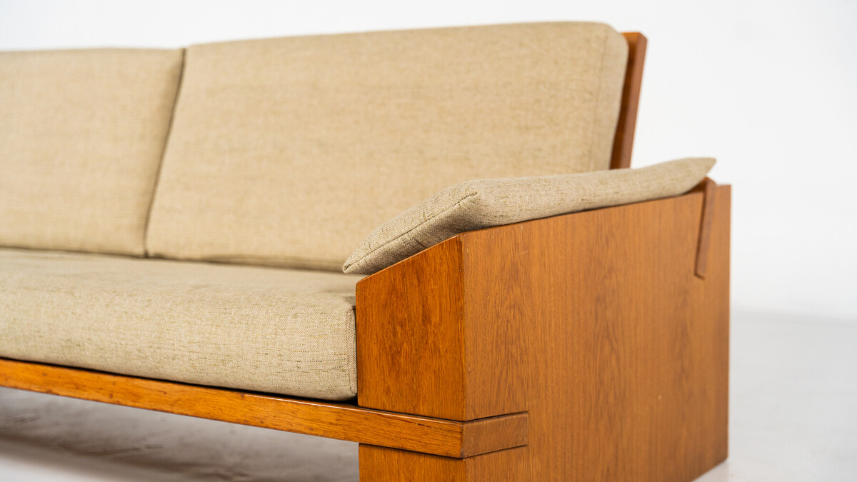 Mid-Century Modern Sofa by Guiseppe Rivadossi, Italy, 1970s - New Upholstery