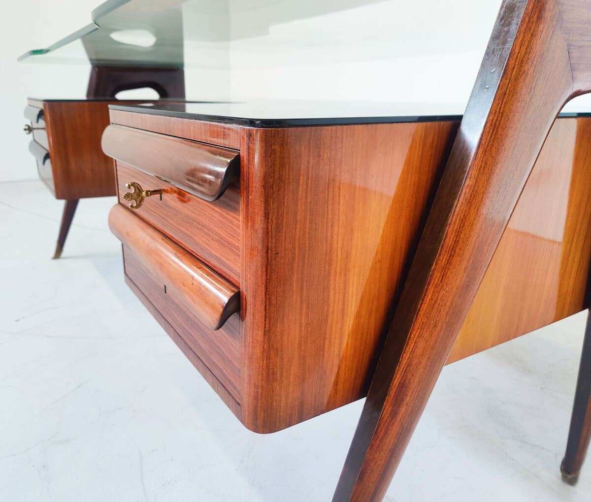 Mid-Century Modern Vittorio Dassi Desk, Wood and Glass, 1950s