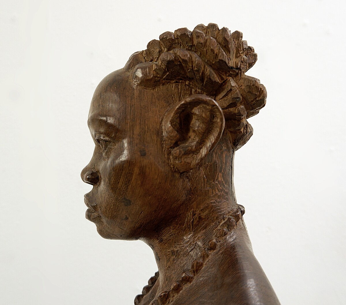 Mid Century Sculpture African bust in wenge - Congo 1960s