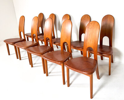 Mid-Century Set of 10 Scandinavian chairs