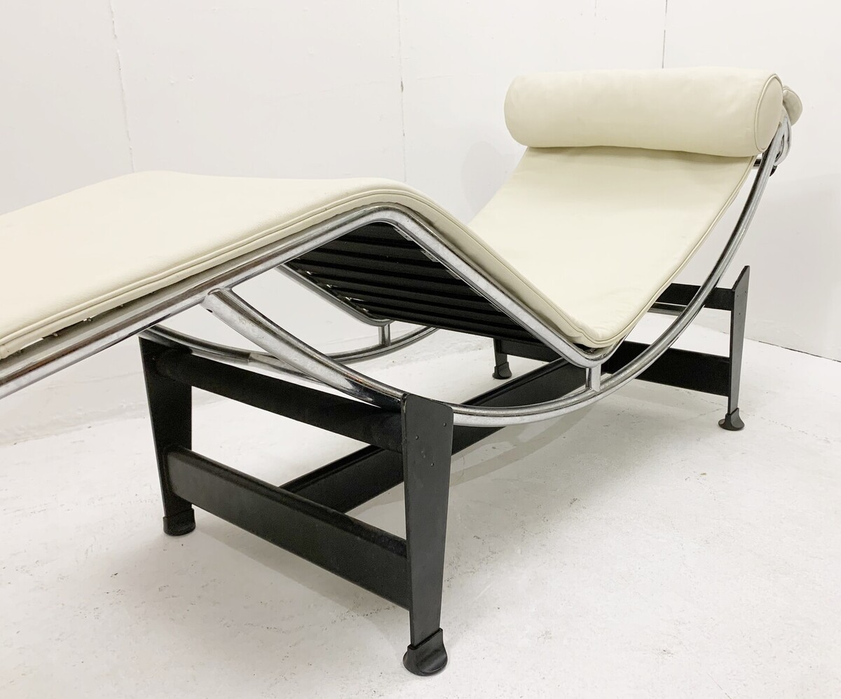 Vintage LC4 Lounge Chair by Le Corbusier, Charlotte Perriand, Pierre  Jeanneret, 1970s
