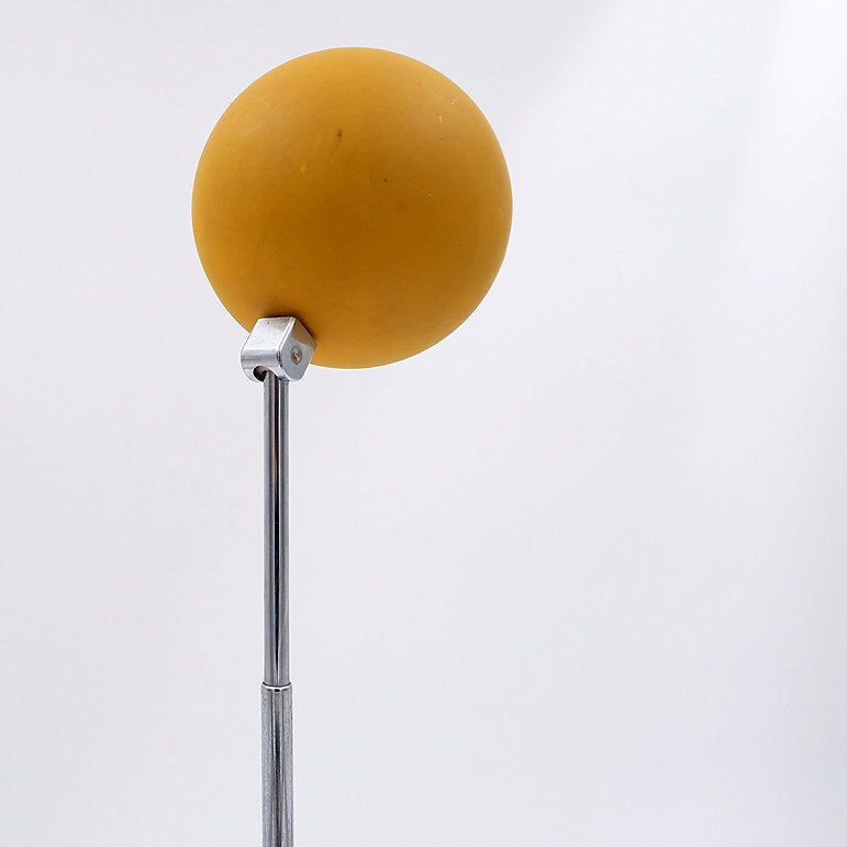 Minimaliste Space Age Lytegem Desk Lamp by Michael Lax, Lightolier