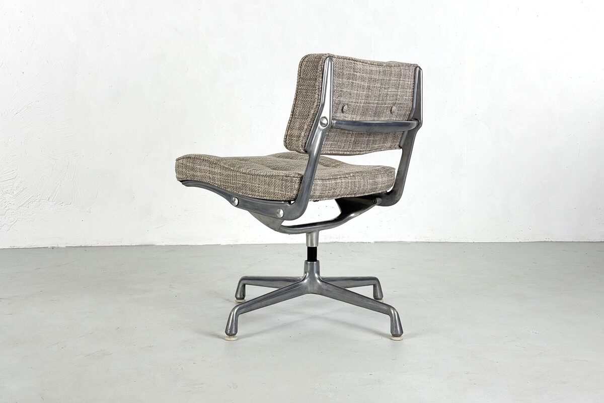 Office desk chair Intermediate ES101 by Charles and Ray Eames for Herman Miller- 1960s