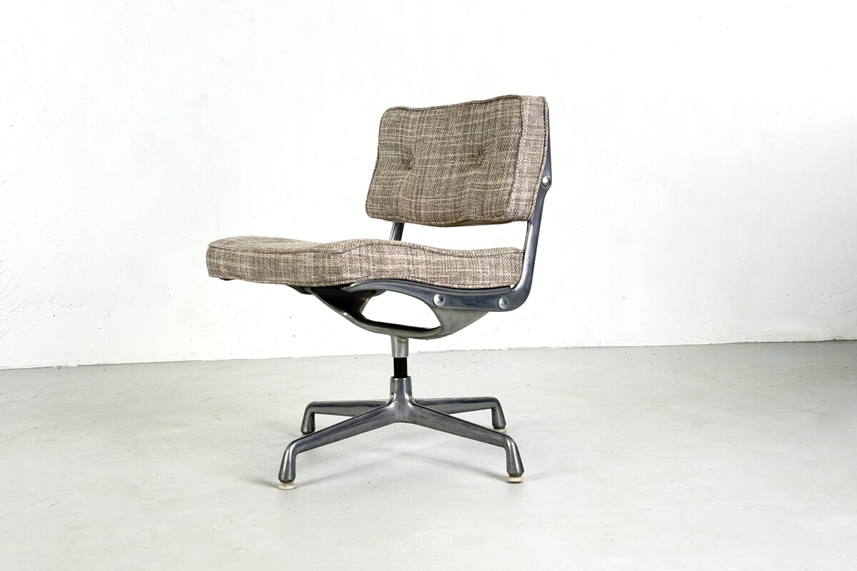 Office desk chair Intermediate ES101 by Charles and Ray Eames for Herman Miller- 1960s