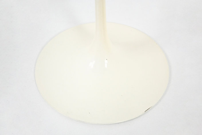 Oval Side table by Eero Saarinen for Knoll International, 1960s