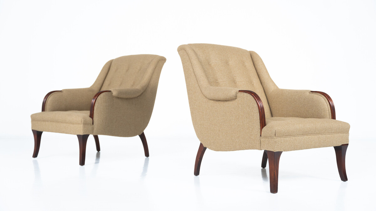Pair of  Armchairs, 1920s - New Upholstery 