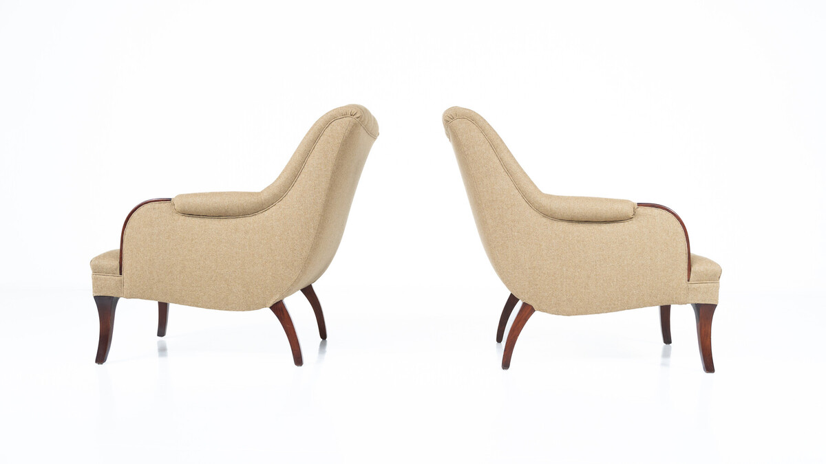 Pair of  Armchairs, 1920s - New Upholstery 
