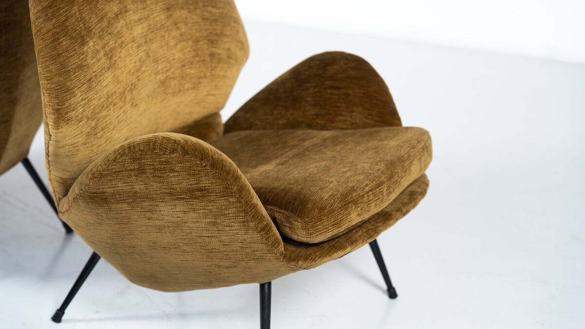 Pair of Armchairs, Italy, 1950s - New Velvet Upholstey