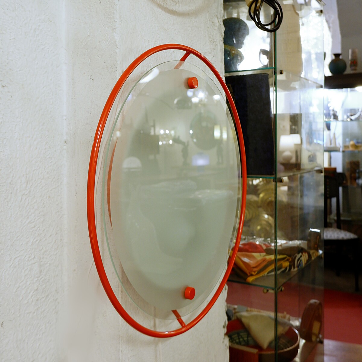 Pair of metal wall lights and frosted glass disc