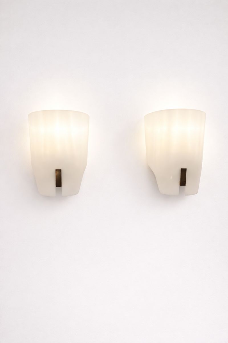 Pair of Wall Lights by Gino Sarfatti, Arteluce, Brass ans Acrylic, 1950s