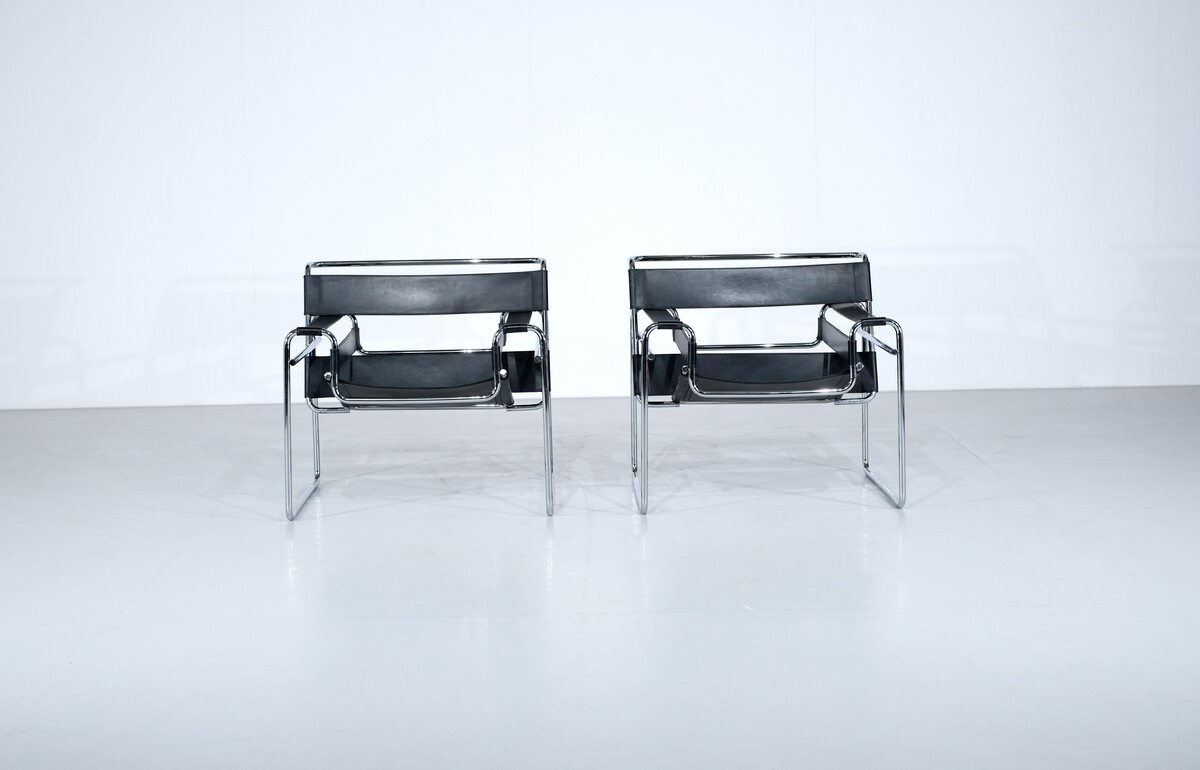 Pair of Wassily Armchairs by Marcel Breuer for Knoll International - 1990s