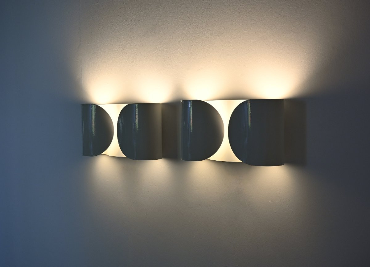 Pair of white foglio sconces by Tobia & Afra Scarpa for Flos, 1960's