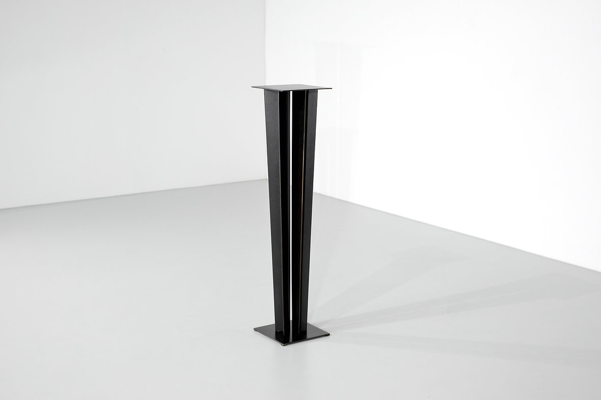 Pedestal 