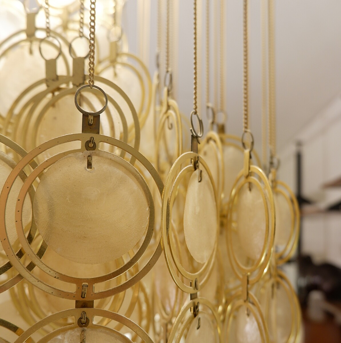 Pendant Light Chandelier Panton style with mother-of-pearl discs and laiton circles.