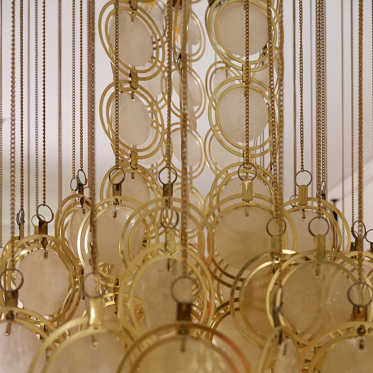 Pendant Light Chandelier Panton style with mother-of-pearl discs and laiton circles.