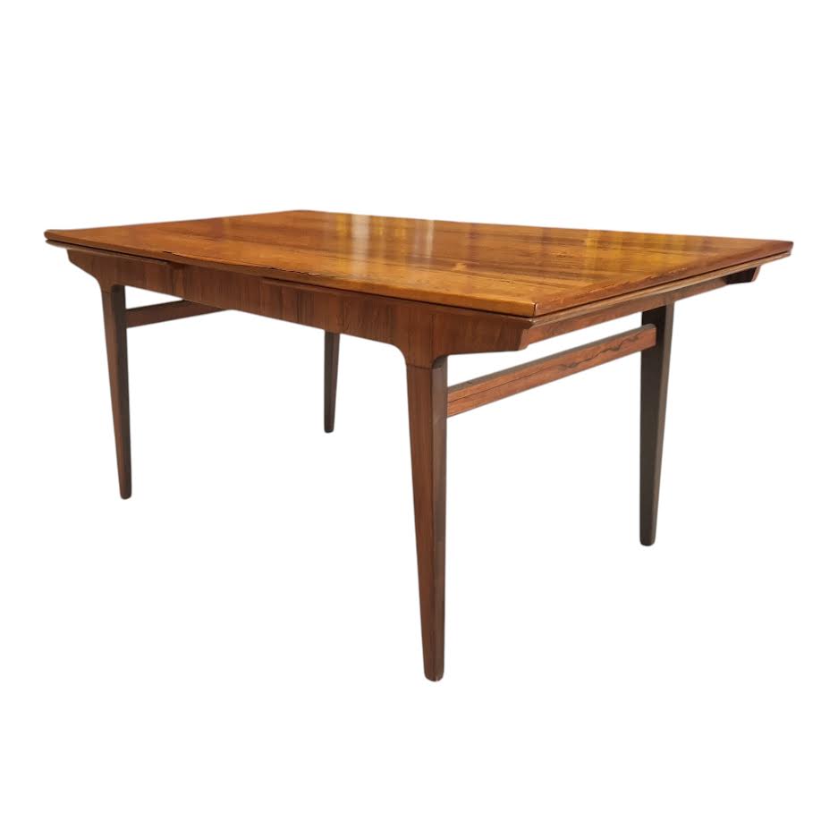 Scandinavian Rio rosewood dining table with 2 extansions 