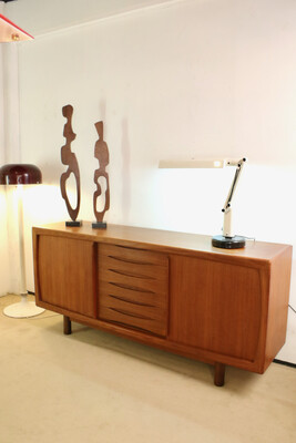 Scandinavian sideboard designed by Johannes Andersen, produced by Dyrlund, Denmark, circa 1970.