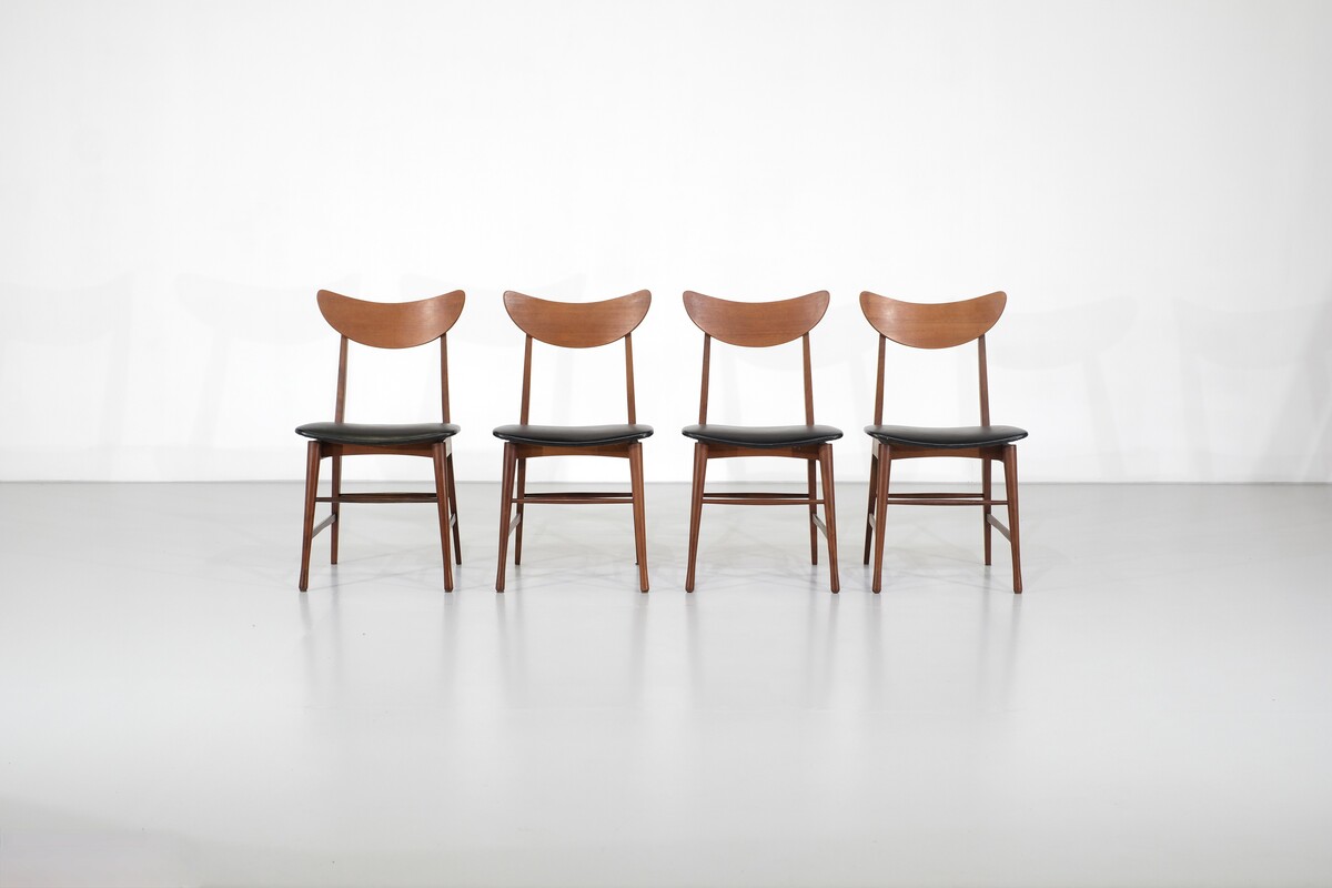 Set of 4 dining chairs in teak, Denmark - 1960s