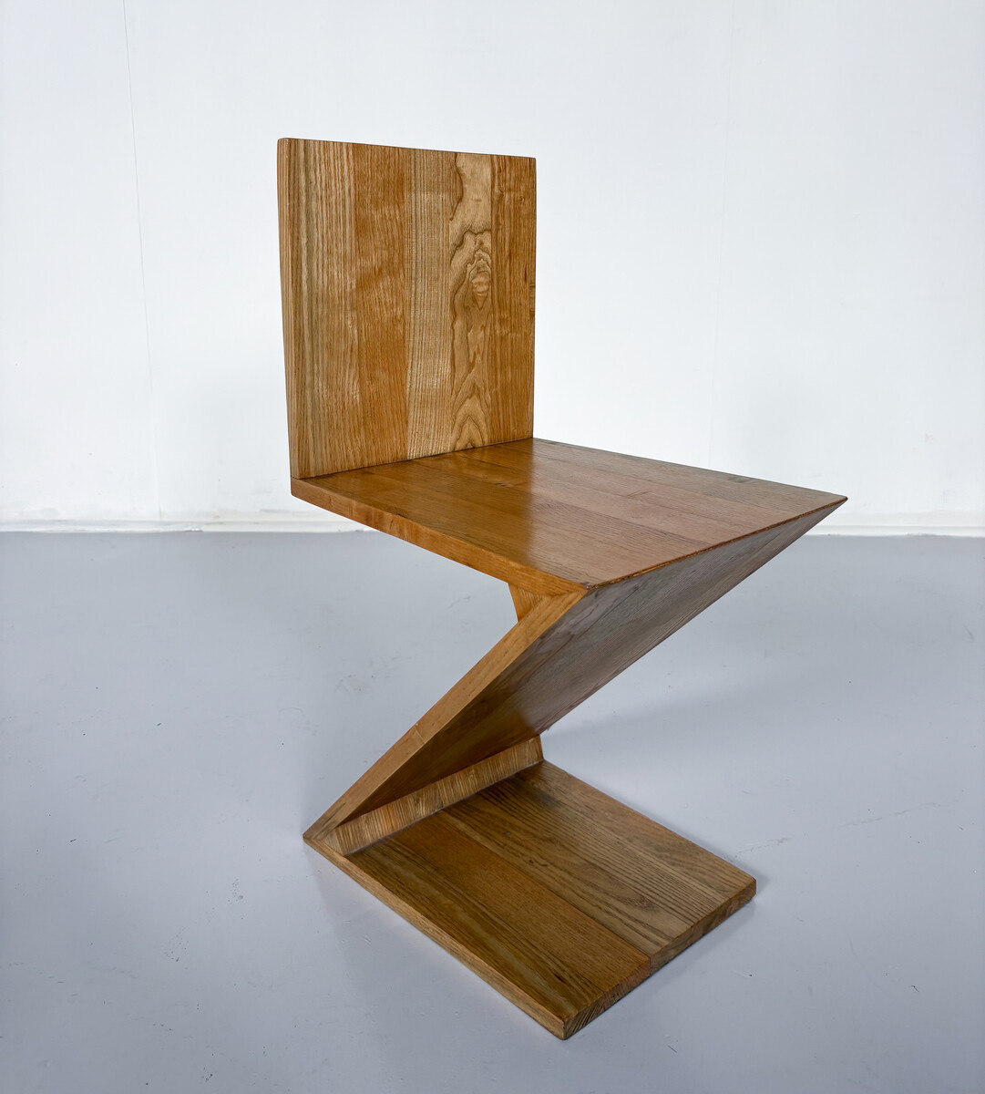 Set of 4 Zig Zag chairs by Gerrit Thomas Rietveld