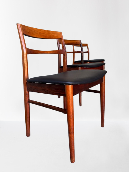 Set of 6 dining chairs in Rio rosewood by Henning Kjaernulf for Vejlestolefabriek, rehupolstered, Denmark, 60s