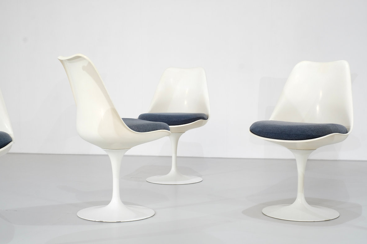Set of Chair model Tulip by Eero Saarinen For Knoll International, USA 1957