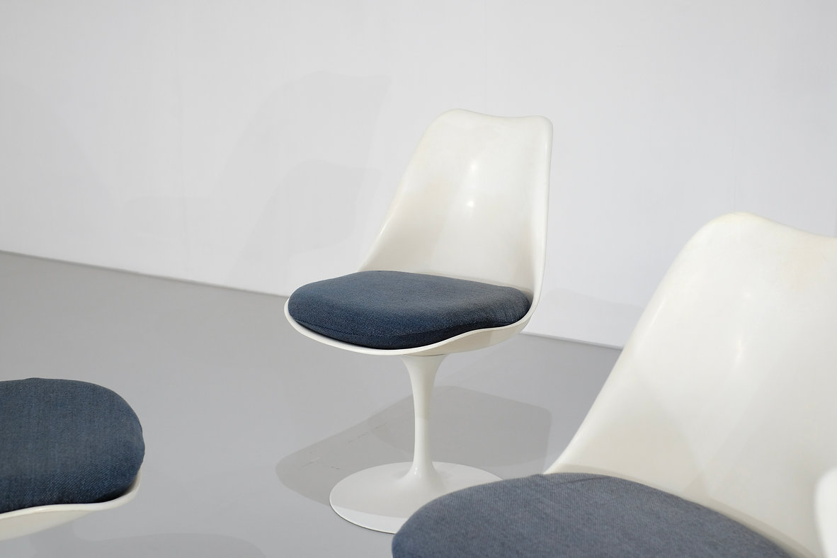 Set of Chair model Tulip by Eero Saarinen For Knoll International, USA 1957