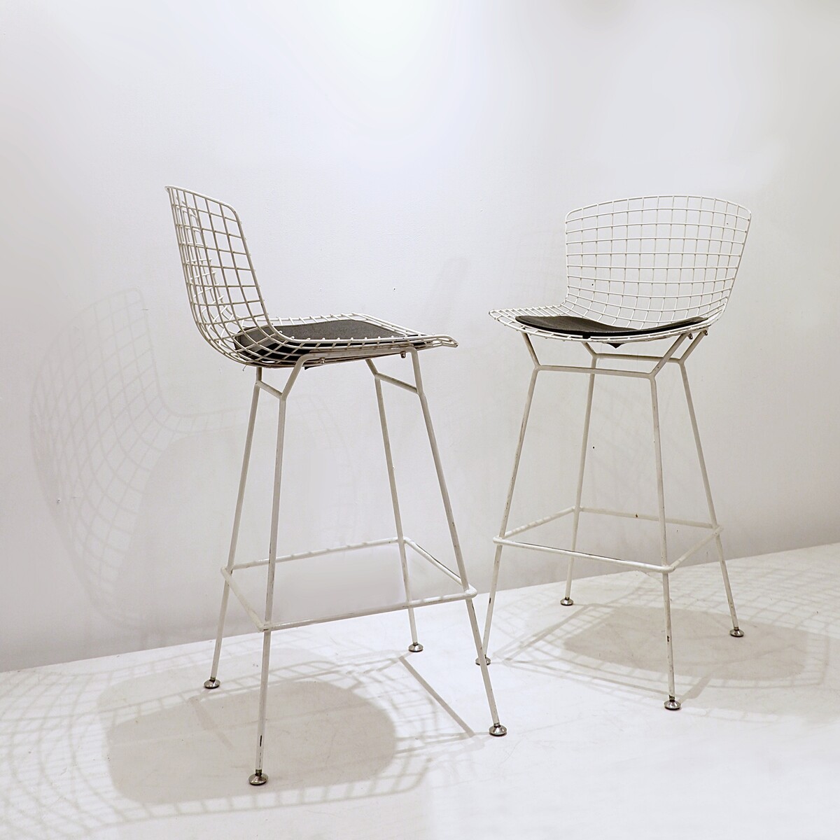 Set Of Wire Bar Stools Chairs Bertoia