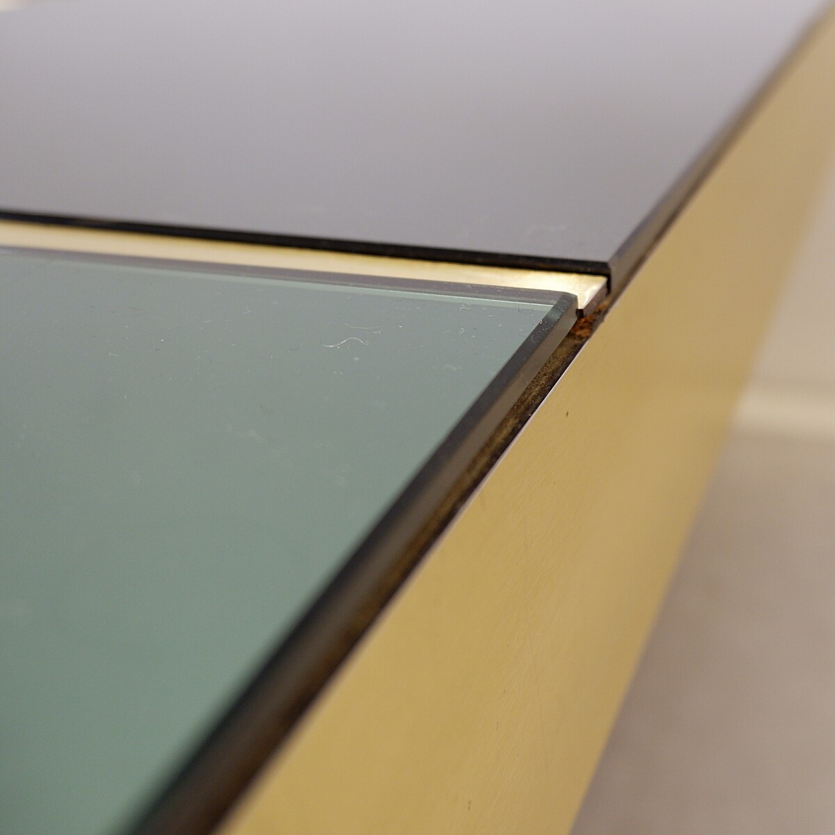 'Shilling' coffee table by Giovanni Ausenda, Guido Baldo Grossi & Gianni Gavioli for NY Form of Bologna. 1970s