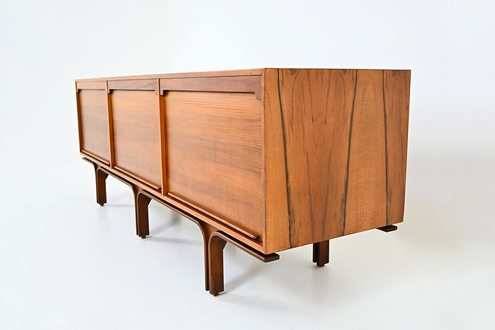 Sideboard by Gianfranco Frattini for Bernini, 1950s