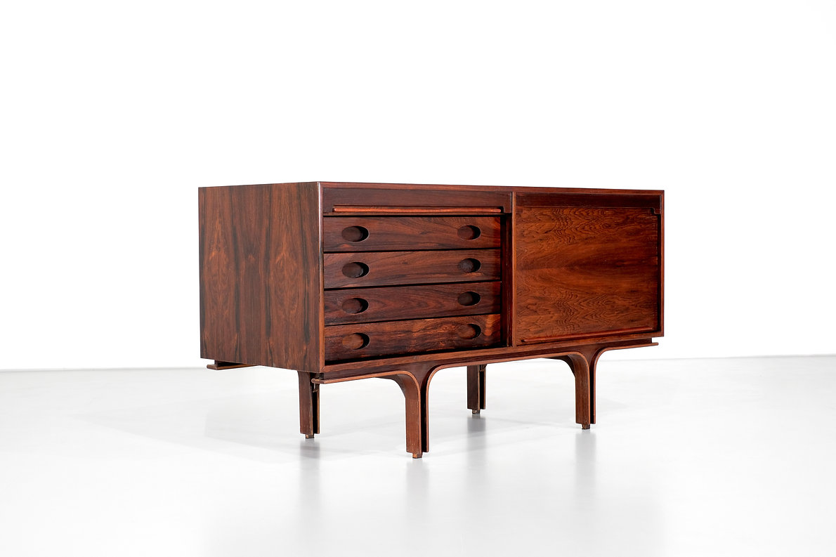 Sideboard by Gianfranco Frattini for Bernini, Italy 1960s.