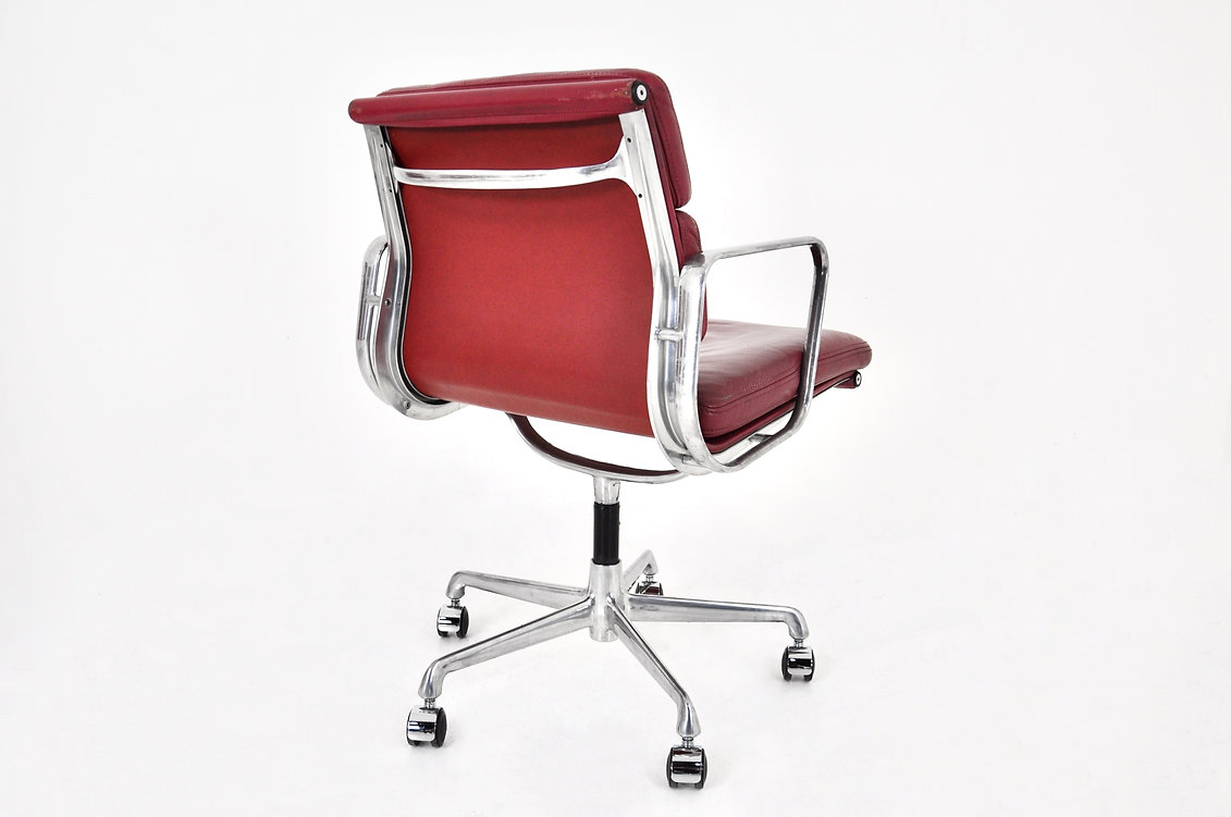 Soft Pad Office Chairs by Charles & Ray Eames for ICF, 1970S, Set of 6