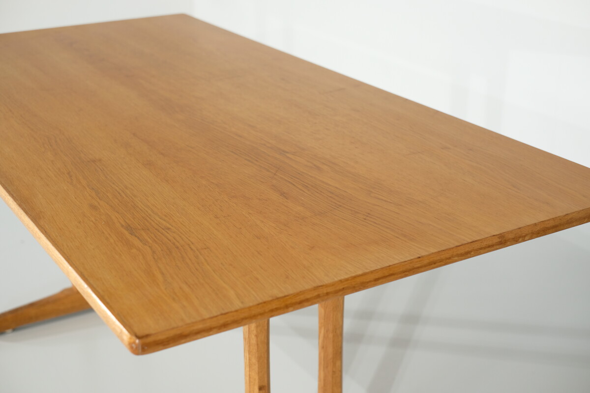 Table Shaker C18 par Borge Mogensen pour  FDB Mobler - 1950s