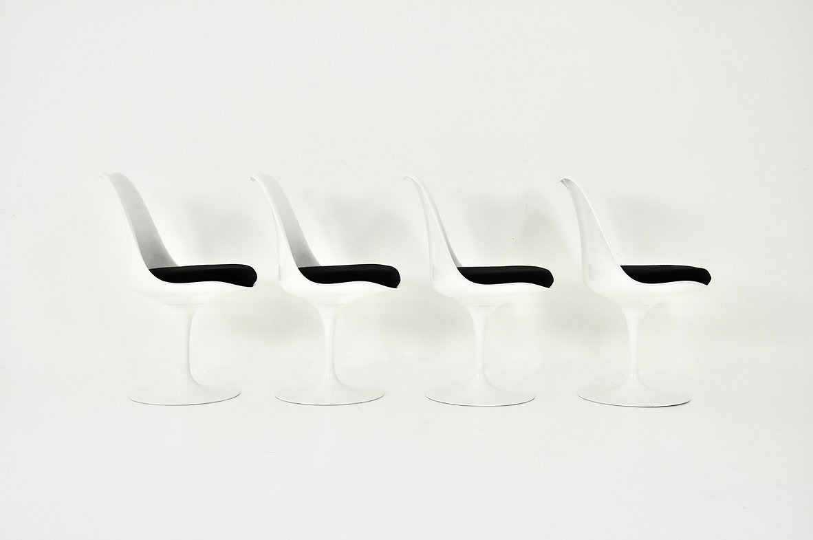 Tulip Dining Chairs by Eero Saarinen for Knoll International , 1970s, set of 4