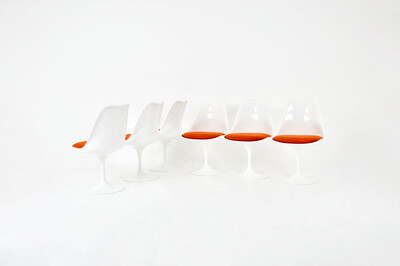 Tulip Dining Chairs with orange cushion by Eero Saarinen for Knoll International , 1970s, set of 6